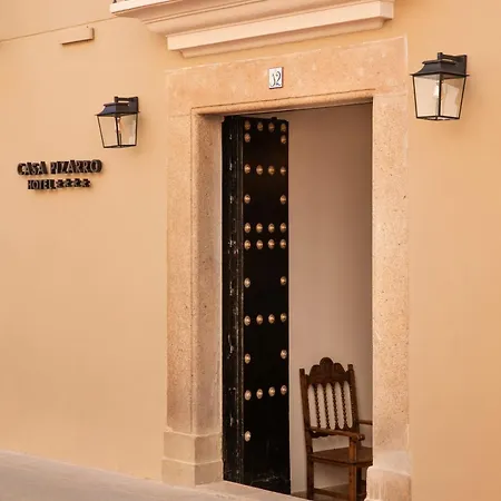 Hotel Casa Pizarro 4*
