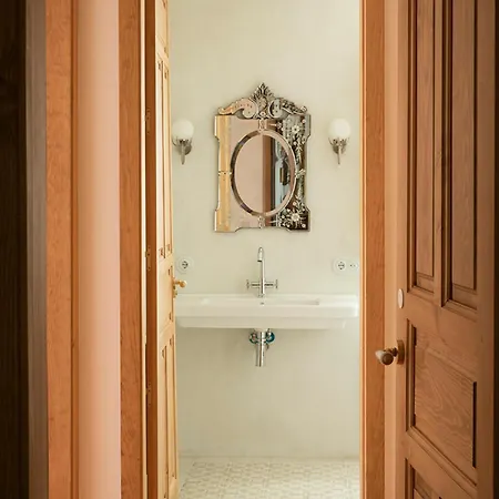 Casa Pizarro Hotel 4*