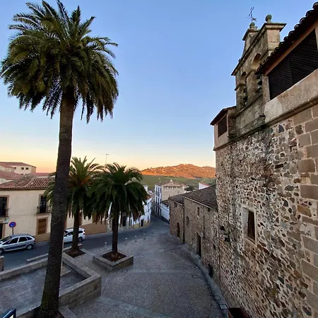 Casa Pizarro Hotel 4*