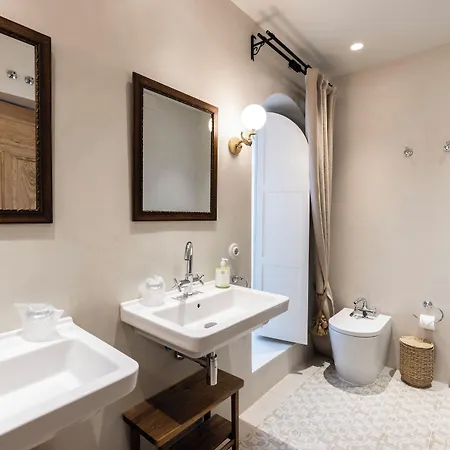 Casa Pizarro מלון 4*